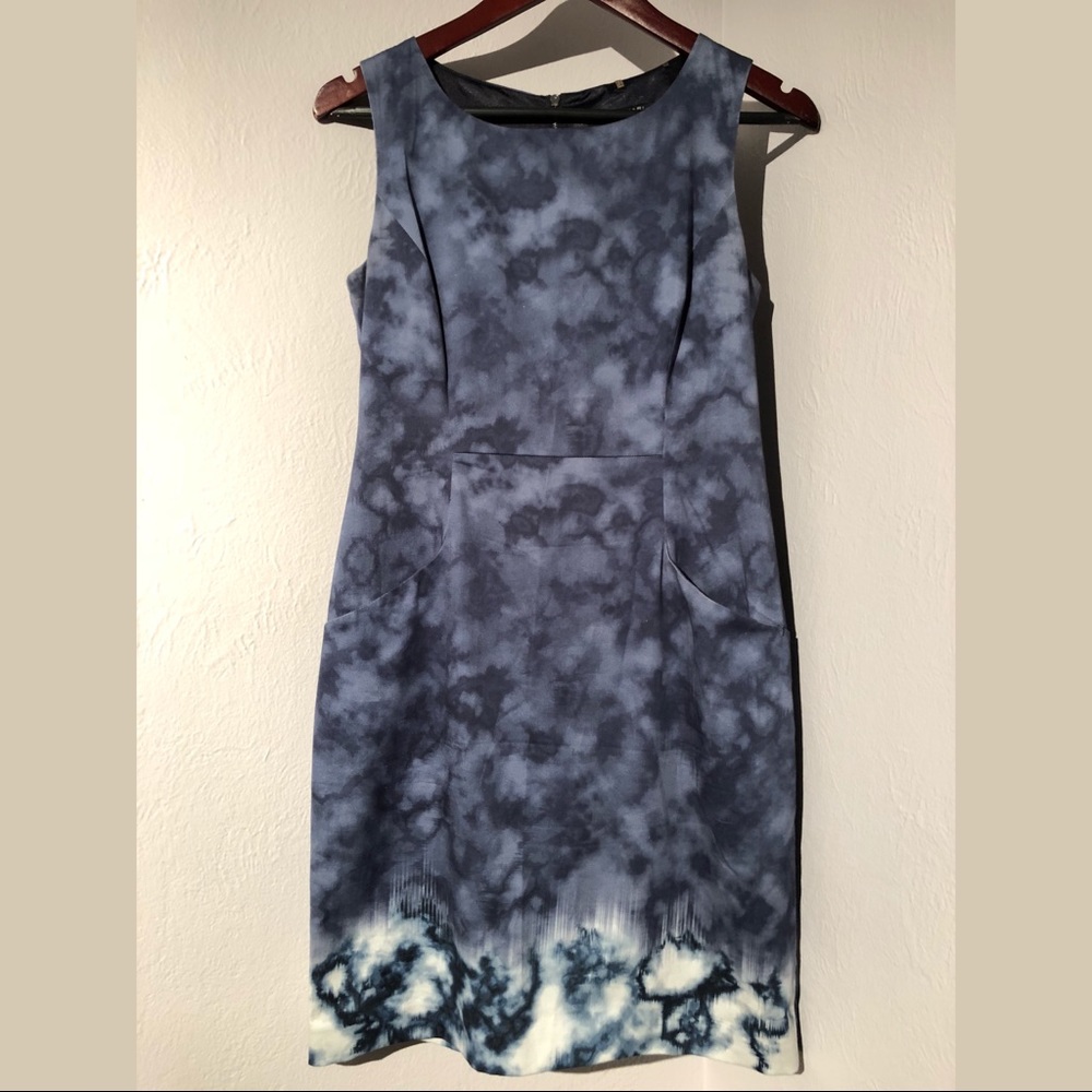 Elie Tahari Blue Tie Dye Sheath Dress